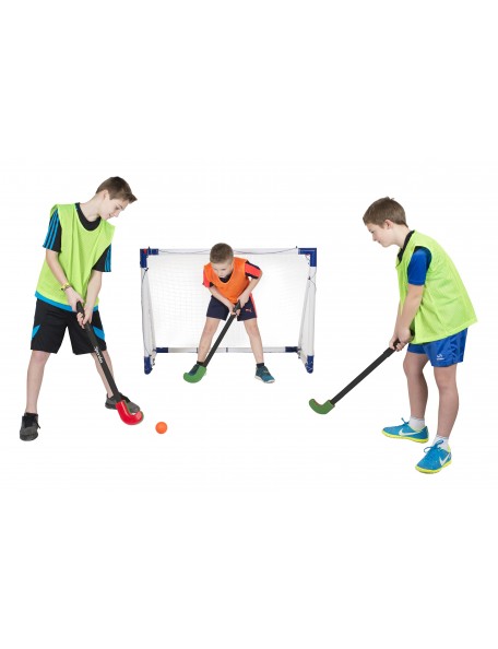 Kit de hockey sur gazon pour les jeux sportifs collectifs des enfants. Crosses de Hockey sur gazon de marque Spordas.