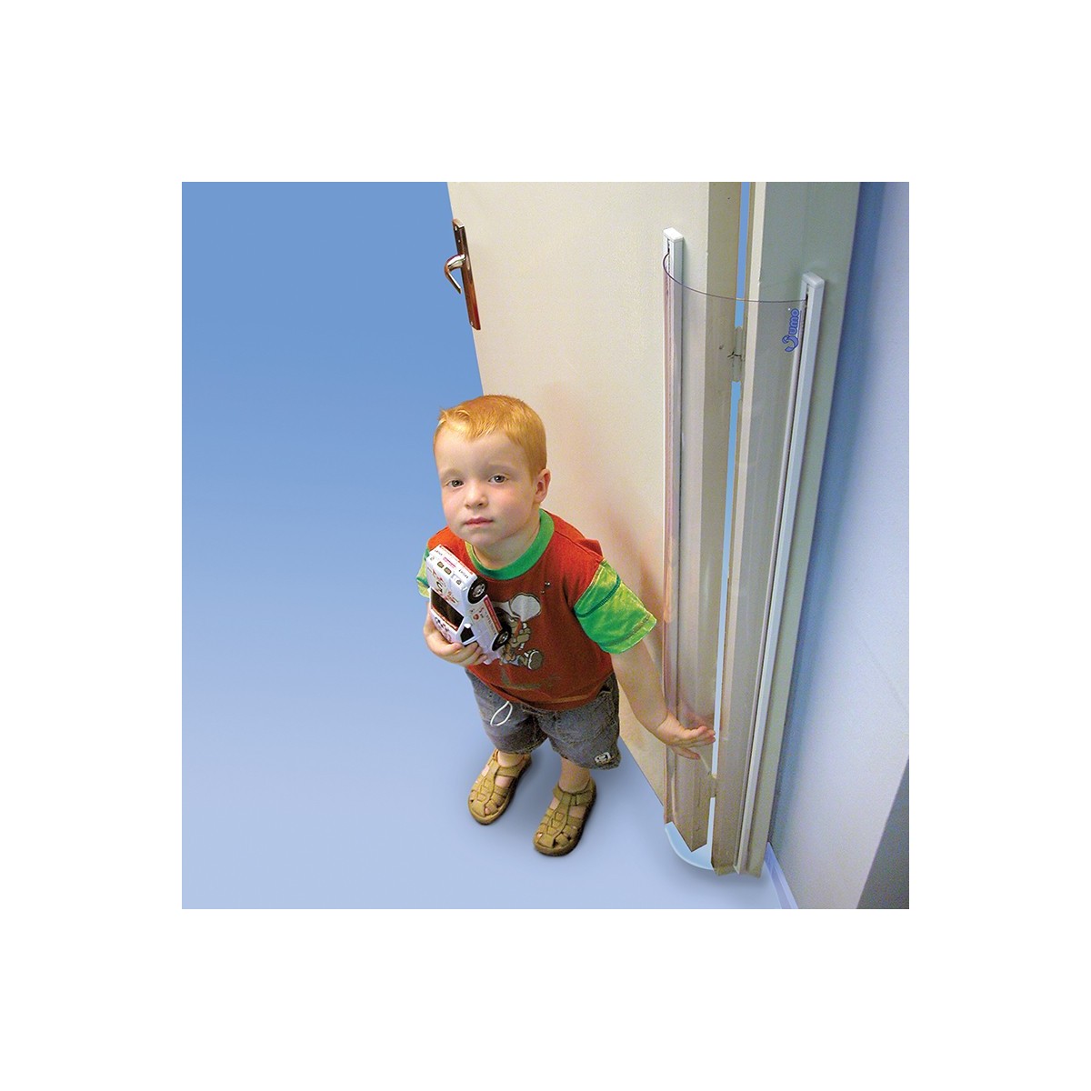 Protection anti pince-doigts dans les portes pour enfants