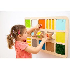 Jeu mural cube tactile