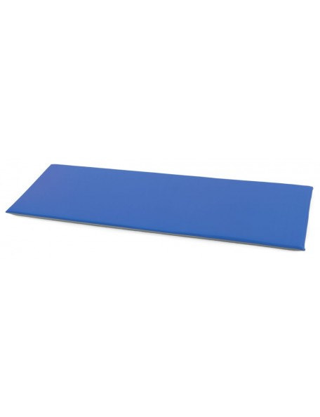 Tapis de gymnastique présenté 3 cm