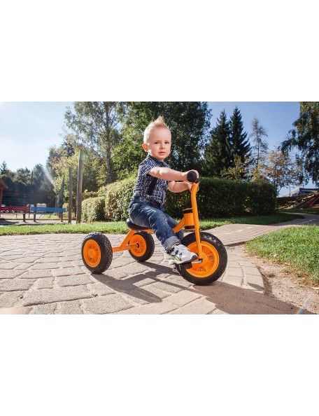 Petit Tricycle Top Trike - 4 - Avec le petit tricycle Top Trike, désormais, les plus petits peuvent pédaler!
Le petit tricycle