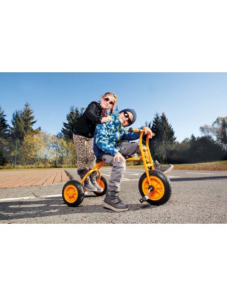 Tricycle Top Trike siège long - 3 - Le Tricycle Top Trike siège long est le compagnon idéal pour les enfants de la maternelle et