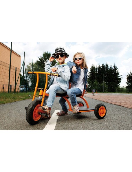 Tricycle Taxi Top Trike - 2 - Avec le tricycle "Taxi", les camarades peuvent être conduits très confortablement : en effet, 2 si