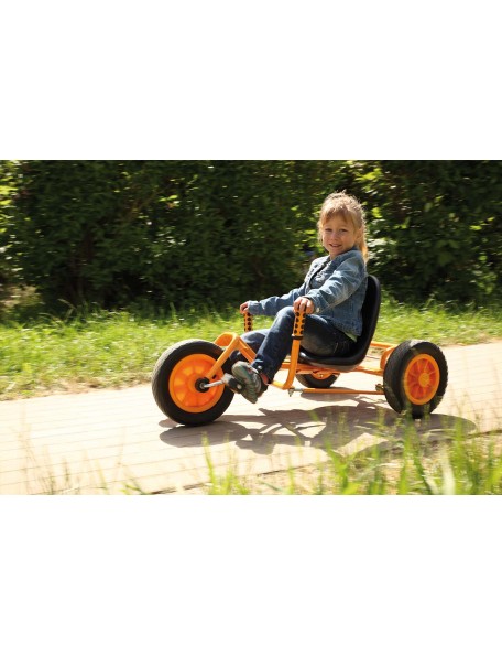 Rider Top Trike - 2 - Le Rider Top Trike est unique pour tous les terrains !
Avec son siège bas et le mécanisme de direction de